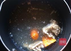 排骨粥的做法图解2