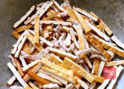 香干炒肉丝的做法图解3