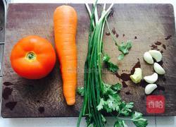 番茄胡萝卜炖牛腩的做法图解2