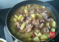 土豆炖鸡腿的做法图解8
