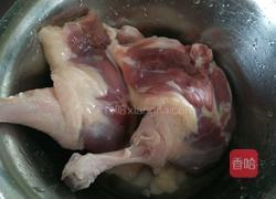 红烧鸭腿的做法图解1
