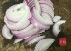 洋葱炒肉片的做法图解2