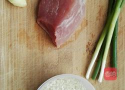 瘦肉粥的做法图解1