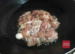 干煸鸡的做法图解3