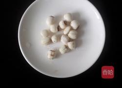 红枣银耳莲子汤的做法图解3