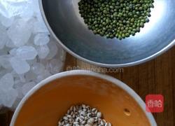 绿豆薏仁汤的做法图解1