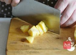 菠蘿蝦球的做法圖解1