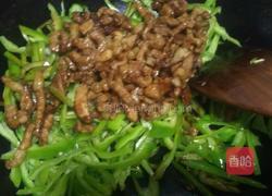 尖椒炒肉的做法图解13