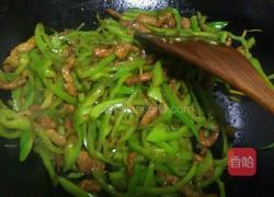 尖椒炒肉的做法图解14
