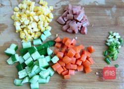 老干妈炒饭的做法图解2