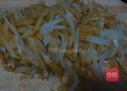 榨菜炒肉丝的做法图解3