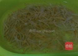 榨菜炒肉丝的做法图解4