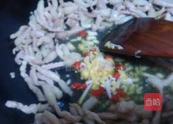 榨菜炒肉丝的做法图解8