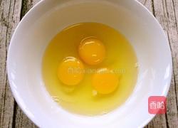 尖椒炒鸡蛋的做法图解2