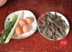 虾仁炒蛋的做法图解1