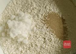 蝴蝶馒头的做法图解1