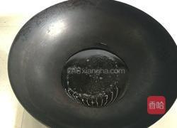 胡萝卜炒木耳的做法图解2