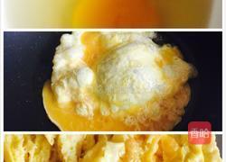 鸡蛋炒米线的做法图解3