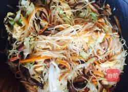 鸡蛋炒米线的做法图解7