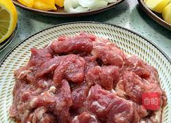 土豆牛肉的做法图解1