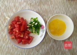 番茄蛋花汤的做法图解2