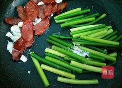 蒜苔炒腊肠的做法图解14
