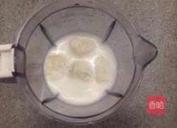 香蕉牛奶的做法图解2