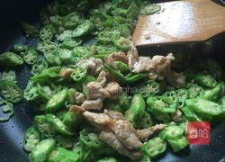 秋葵小炒肉的做法图解6