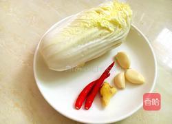素炒白菜的做法图解1
