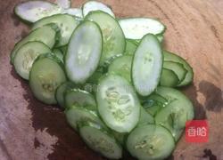 香脆炒黄瓜的做法图解3