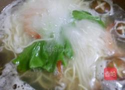 香菇虾仁面的做法图解12