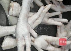 秘制红烧鸡爪的做法图解1