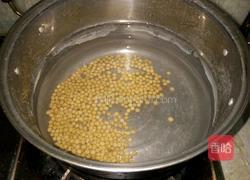 番茄黄豆的做法图解3