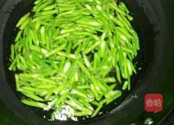 芦笋炒肉的做法图解5