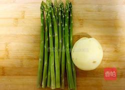 法式芦笋浓汤的做法图解1