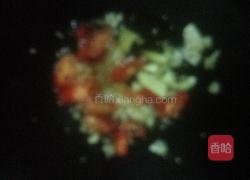 腊肠丁炒四季豆的做法图解5