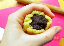 广式豆沙蛋黄月饼的做法图解12