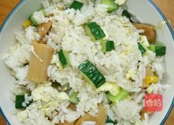 黄瓜火腿蛋炒饭的做法图解6