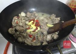 土豆焖鸭的做法图解5