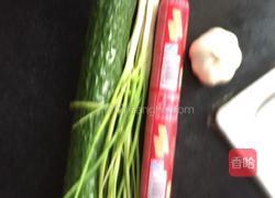 火腿黄瓜的做法图解1