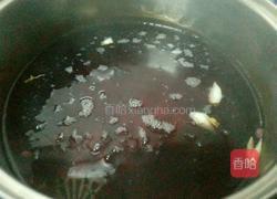 黑米红豆百合粥的做法图解3