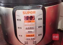 冰糖银耳莲子羹的做法图解4