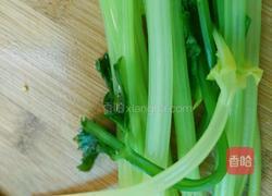凉拌芹菜香干的做法图解2