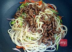 黑椒牛柳炒意粉的做法图解10
