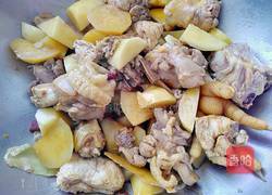 土豆炖鸡的做法图解10