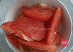 鲜榨番茄汁的做法图解1