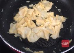 鸡蛋炒苦瓜的做法图解3