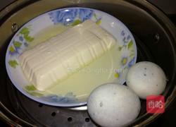 蒜泥豆腐的做法图解1