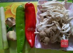 白玉菇和蟹味菇的做法图解1