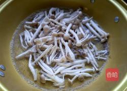 白玉菇和蟹味菇的做法图解3